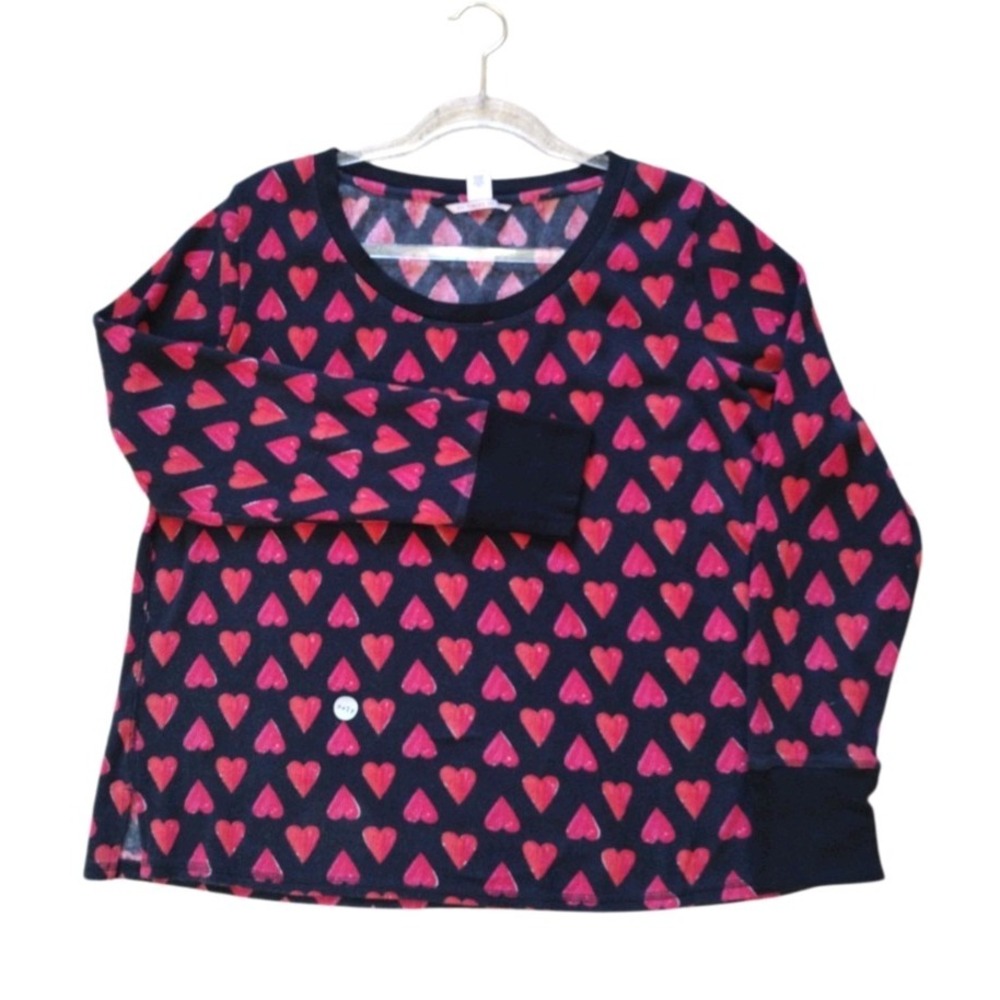 Victoria Secret Sleep Shirt Thermal Woman's XL Red‎ Black Hearts Loungewear
